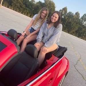 Meet your Posher, Madison